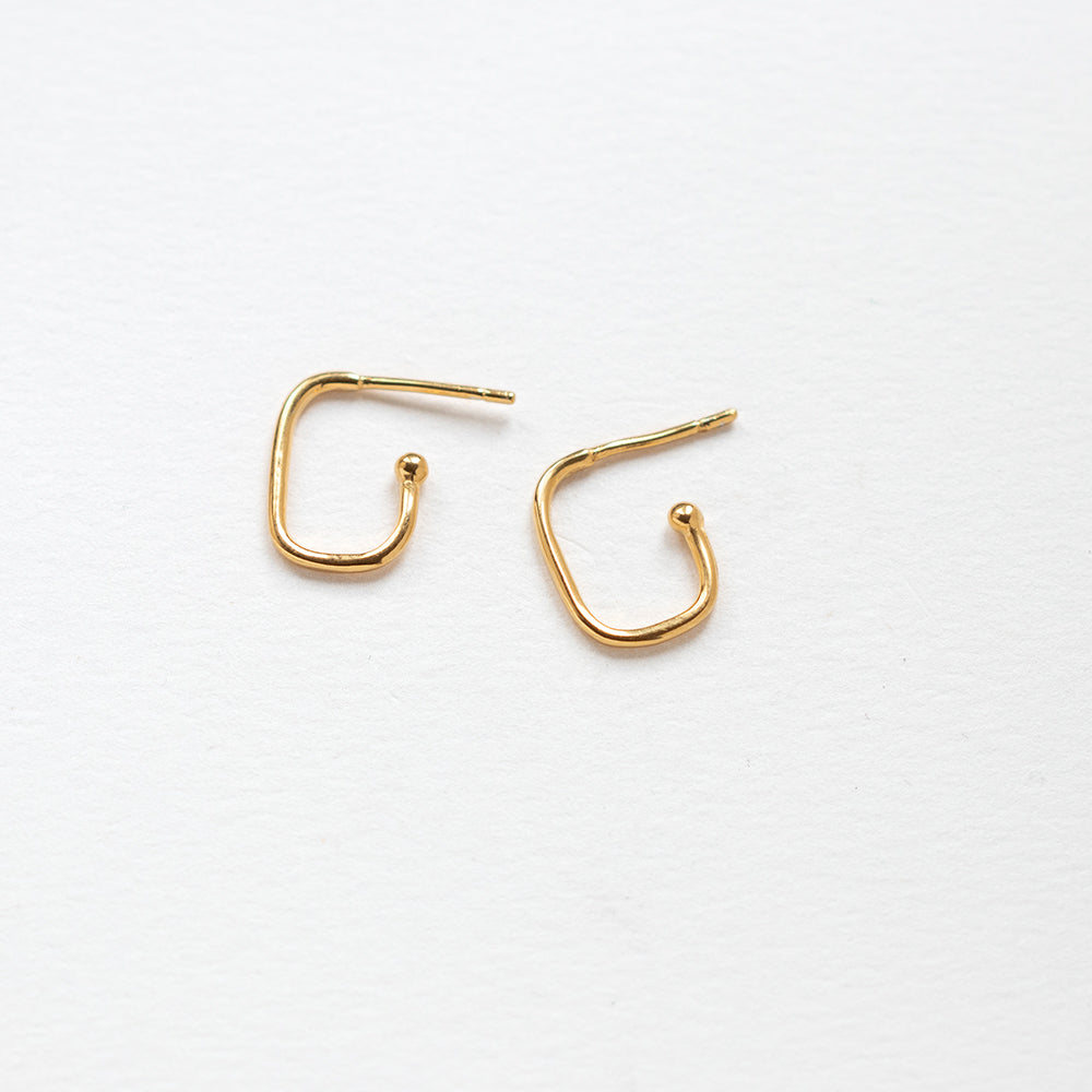Charming Squares S glossy earrings gold