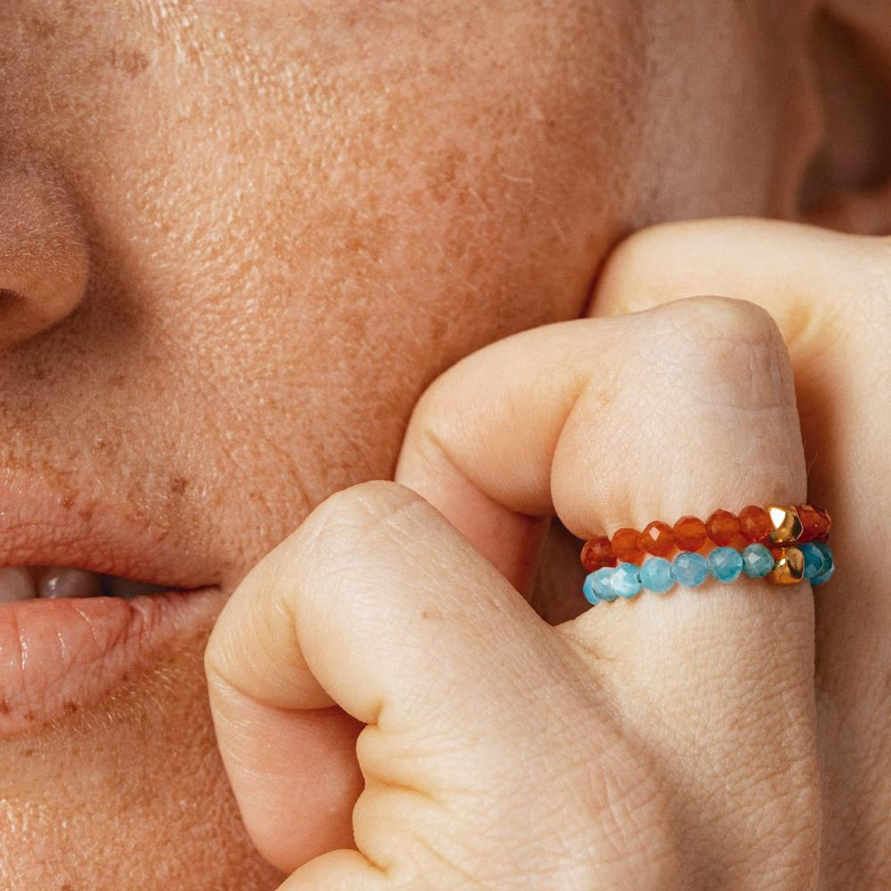 Terrestrial carnelian ring gold
