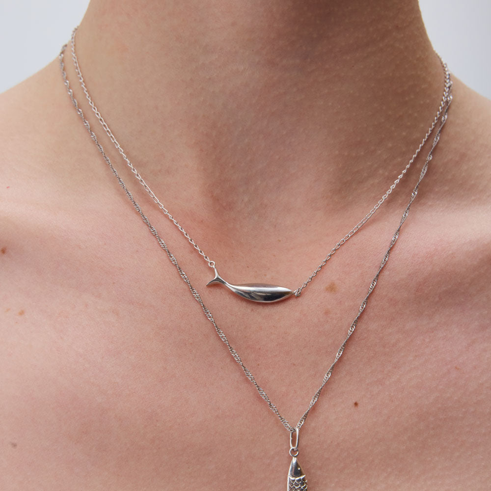Diving tuna necklace silver
