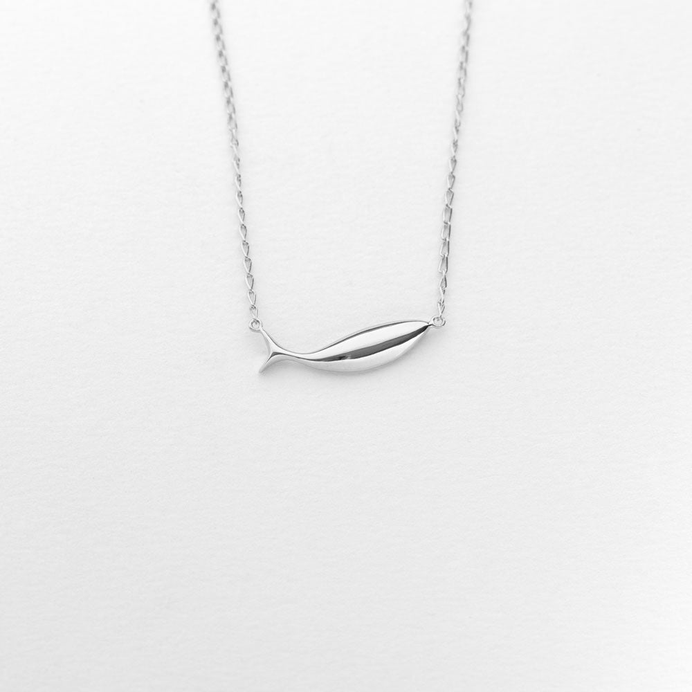 Diving tuna necklace silver