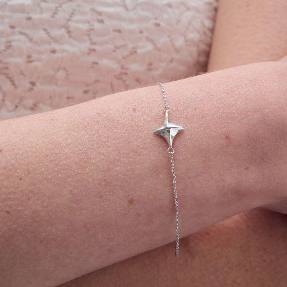 Gazing bracelet silver