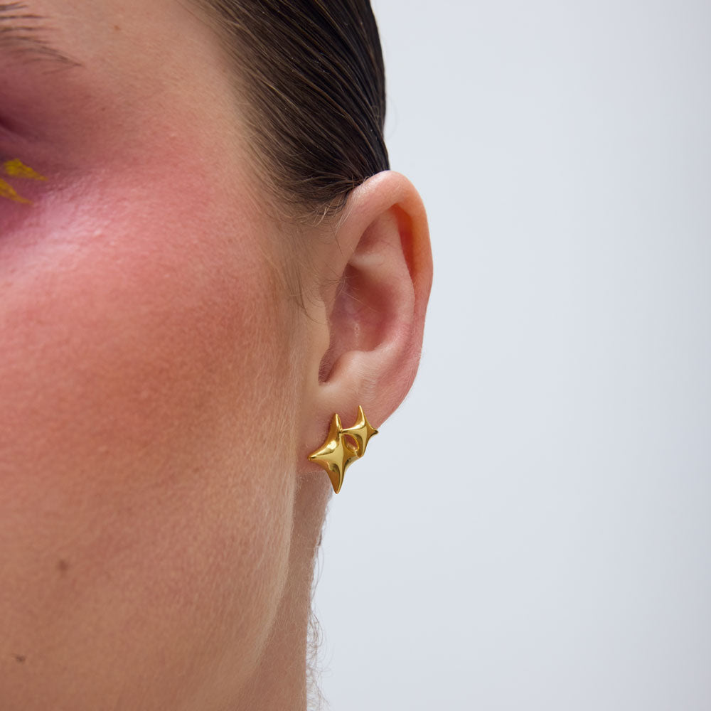 Gazing double earrings gold