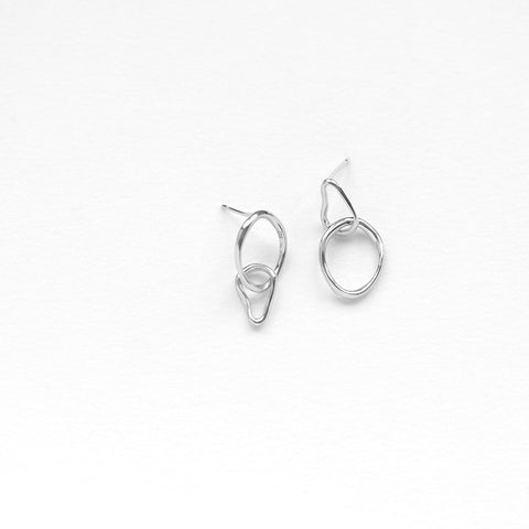 Strolling earrings silver