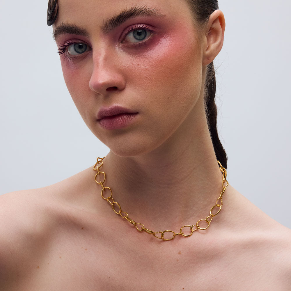 Strolling necklace gold