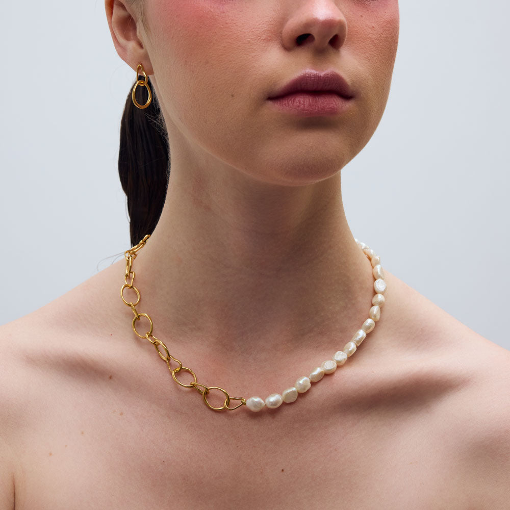 Strolling half&half necklace gold