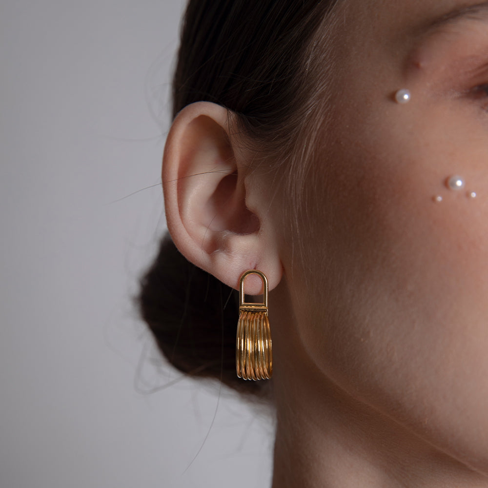 7ply earrings gold