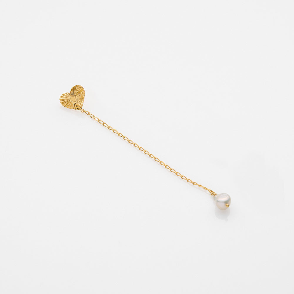 Sea & Sun pearl & heart earring tall gold