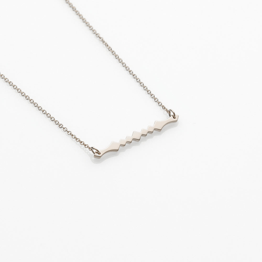 Alexa necklace 14K white gold
