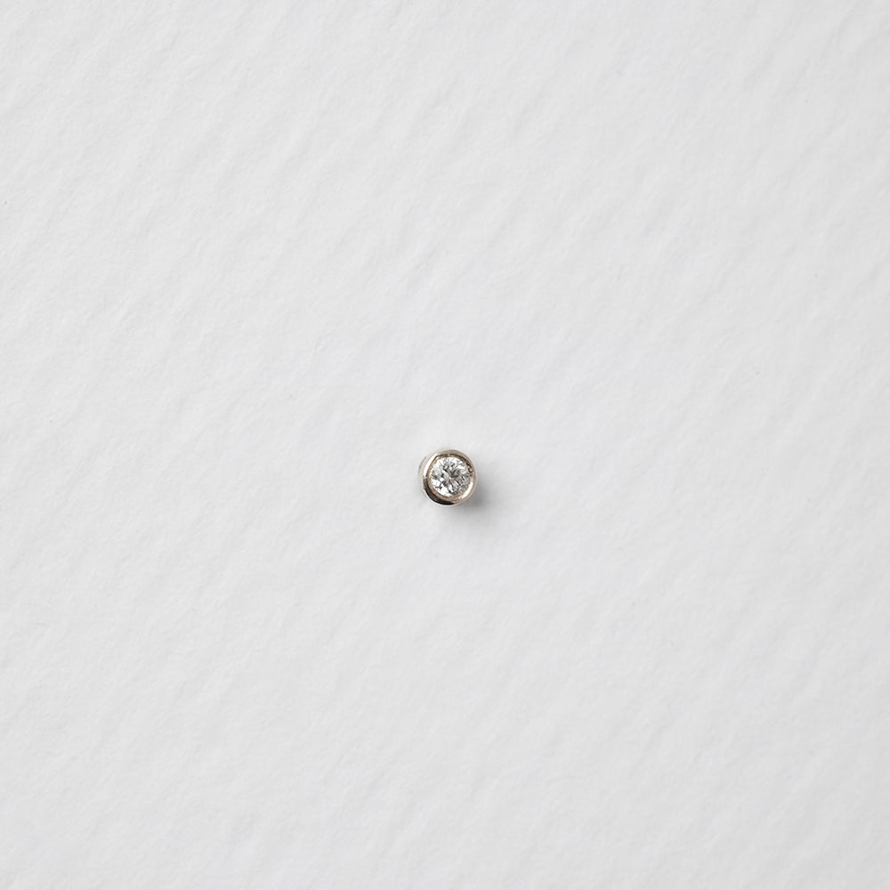 Astro single 14K white gold stud earring
