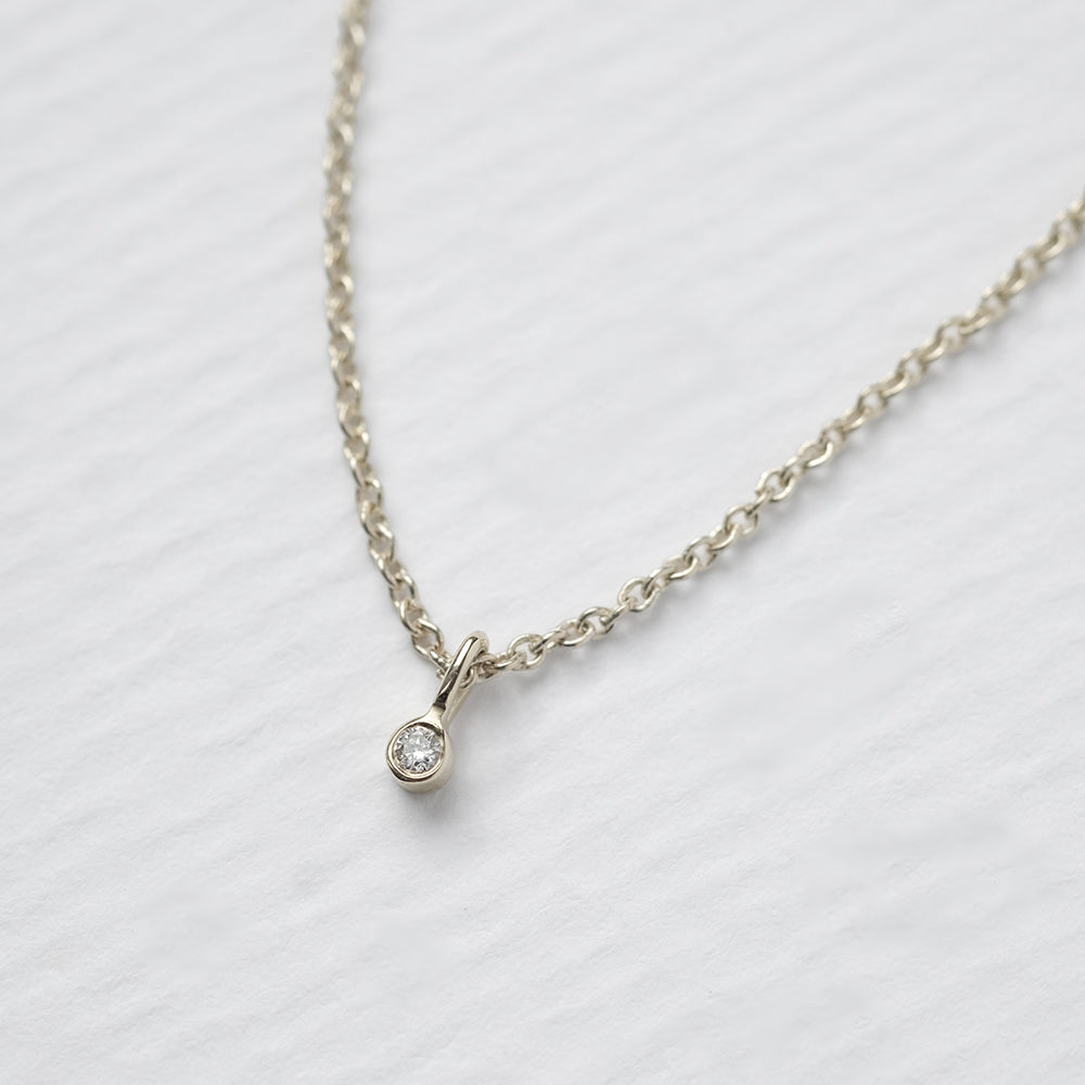 Astro single 14K white gold necklace
