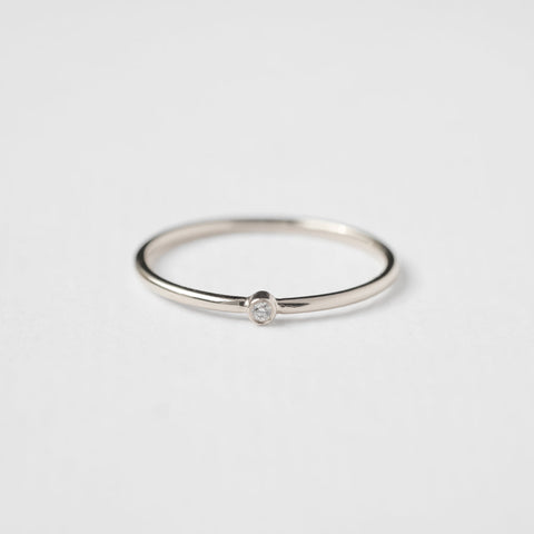 Astro single 14K white gold ring