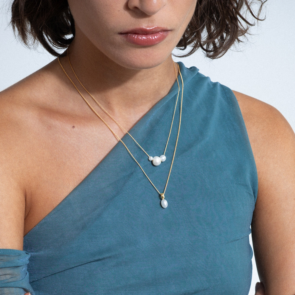Cloud necklace gold
