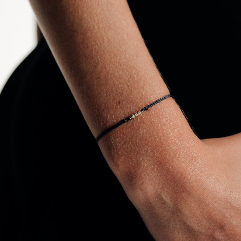 Astro triplet 14K yellow gold thread bracelet