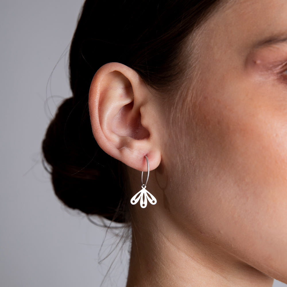 Fish Bouquet hoop earrings silver