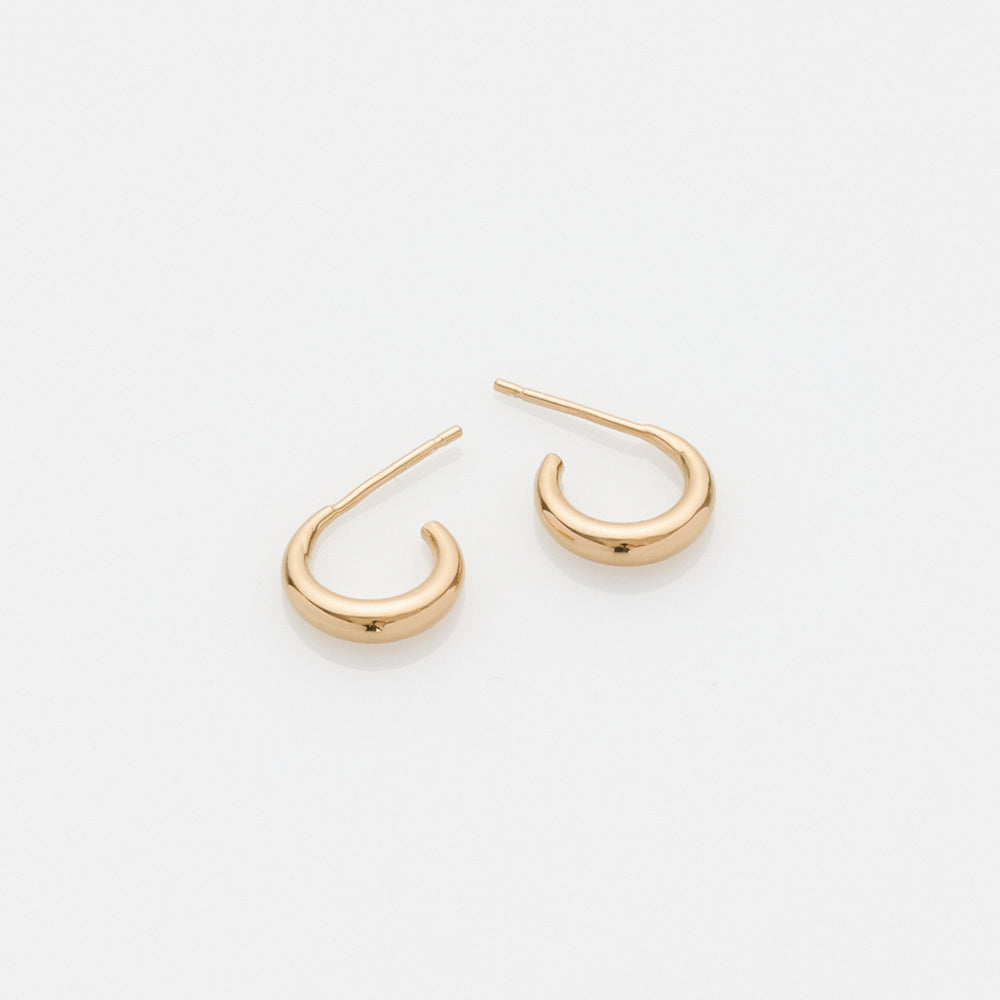 The crew Doris hoop earrings 14K yellow gold
