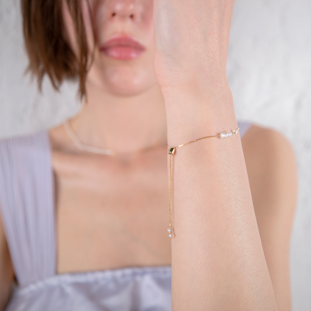 Free the pearls bracelet 14K yellow gold