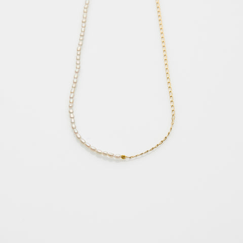 Free the pearls half and half necklace 14K yellow gold