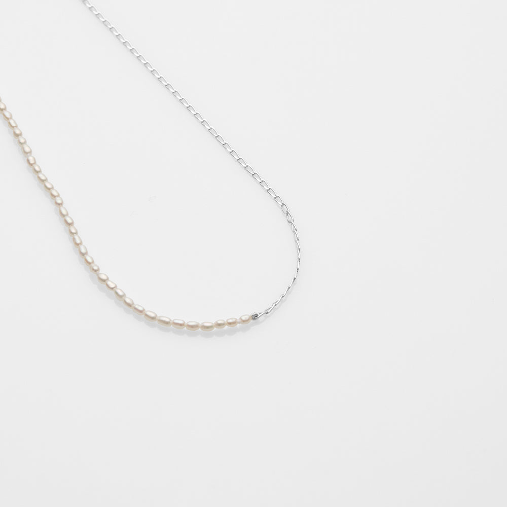 Free the pearls half anf half necklace silver