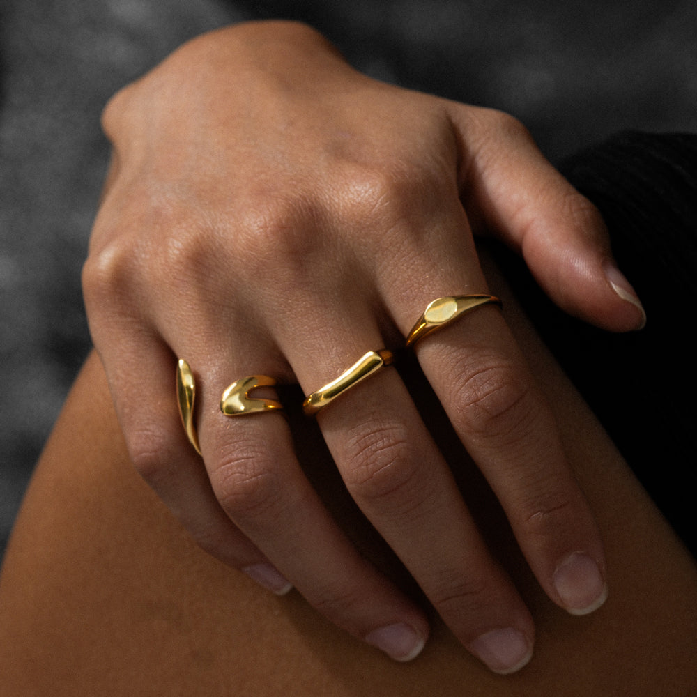 Oval ring gold