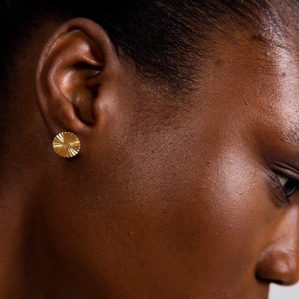 Sea & Sun sun stud earrings gold